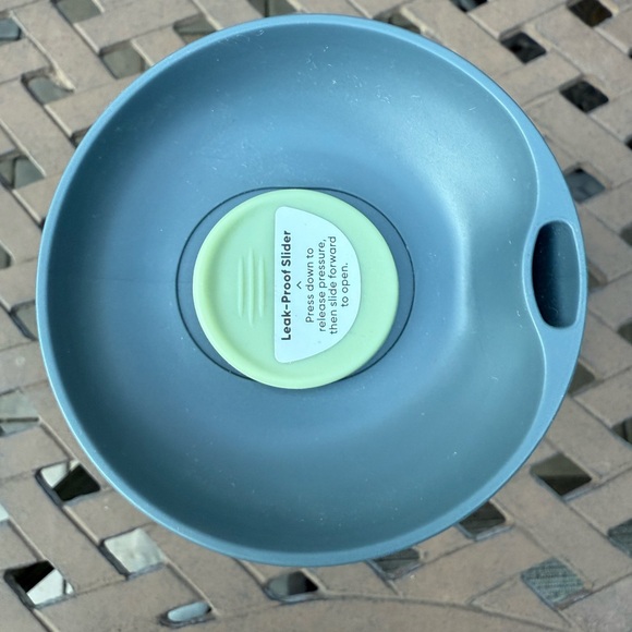 NWT- Owala 20oz SmoothSip Slider Coffee Tumbler - Picture 2 of 4